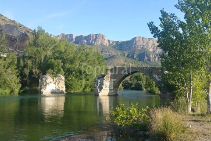 Pont Romà, Riu Segre